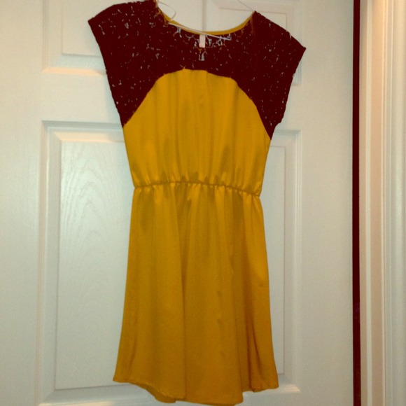 🚫SOLD🚫Mustard dress with lace top