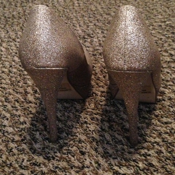 Women's heels gold - Picture 2 of 2