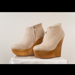 😍SOLD😍 FP Maurie & Eve Booties