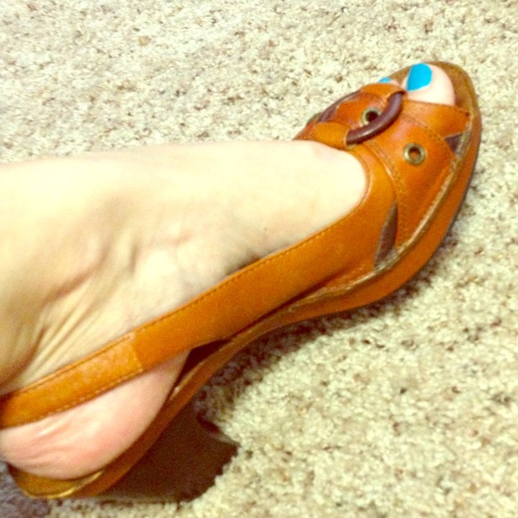 Indigo by Clark's - shoes size 9