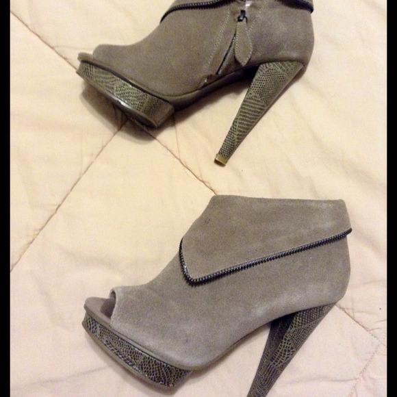 Deva Booties - Picture 2 of 3