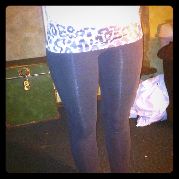 SOLD!!VS Love Pink skinny yoga pants