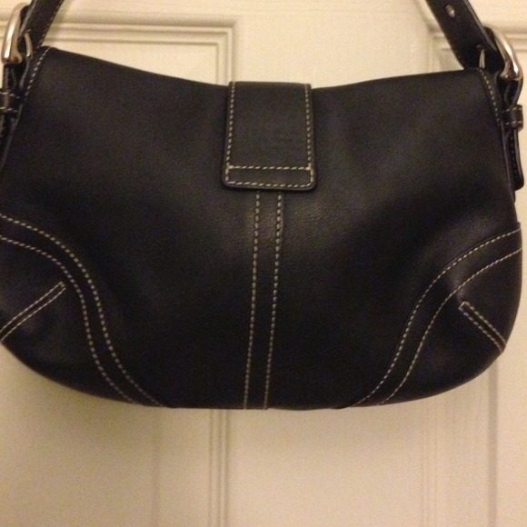 🚫SOLD🚫 🎉HP 11/23🎉 Coach Leather Soho Buckle - Picture 3 of 4