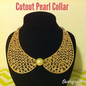 Cutout Pearl Collar