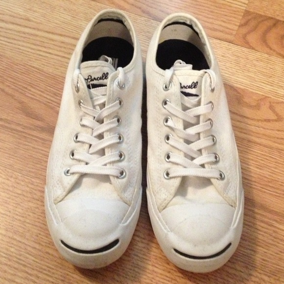 Converse Jack Purcell Men size 6. Fits 7.5-8 women