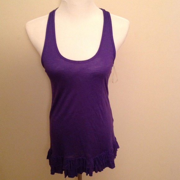 Purple ruffle bottom long top. - Picture 1 of 4