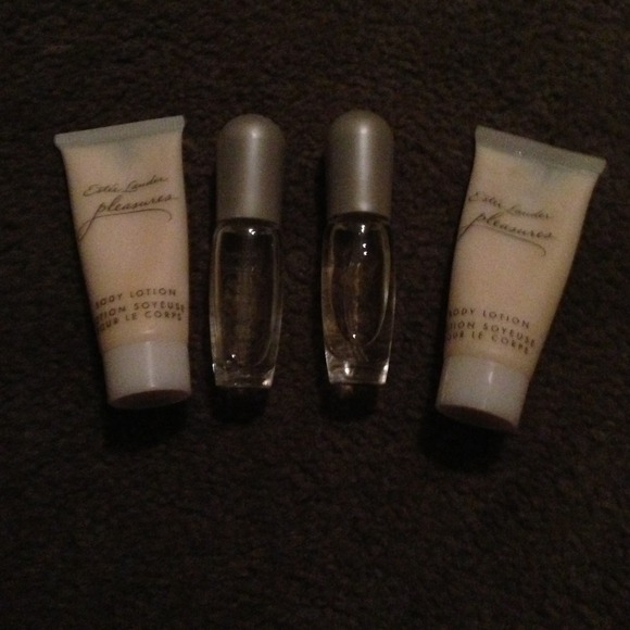 Este Lauder Other - Sample Size Este Lauder Pleasures Lotion & Perfume