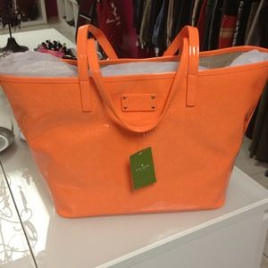 ❌SOLD❌NWT Kate Spade medium harmony tote in orange