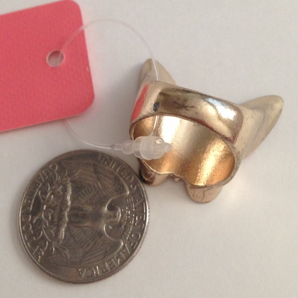 NWT butterfly fashion ring - Picture 4 of 4