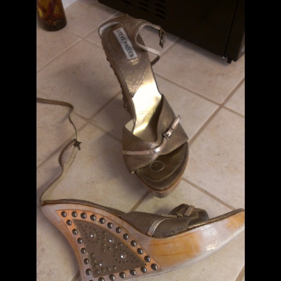 Size 10 Steve Madden  wedges