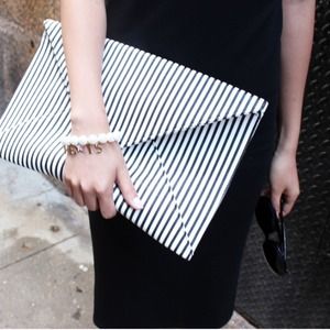Black/white stripe Chic Clutch Bag