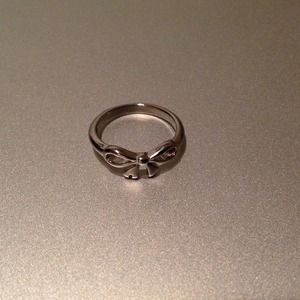Cute little bow ring.