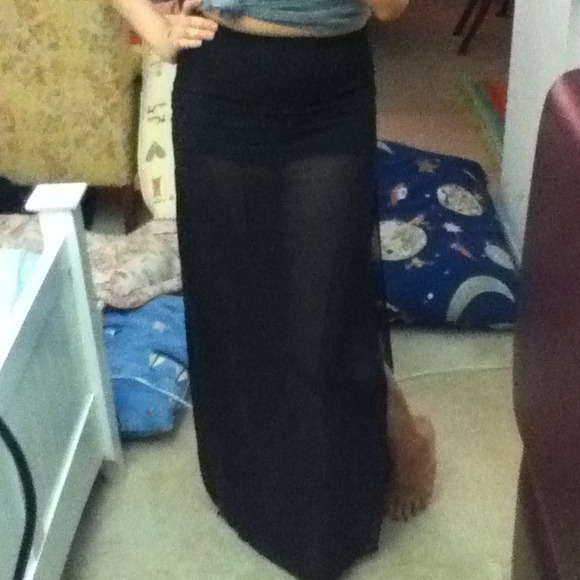 ***SOLD*** Two slits maxi skirt (NWOT)
