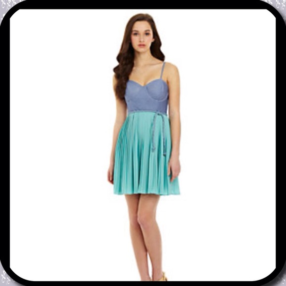 Cute Jessica Simpson side car bustier dress. NWT!