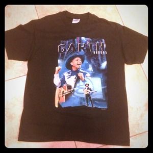 Garth Brooks concert tee country music shirt