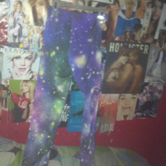 96% Polyester && 4% spandex Galaxy leggings 💕 . - Picture 1 of 3