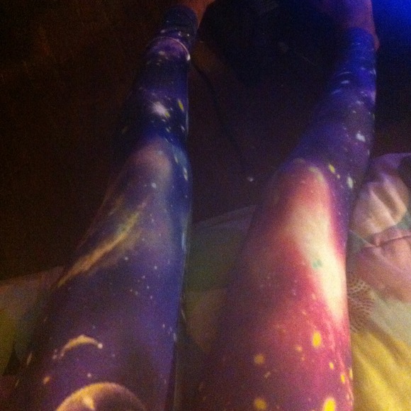 96% Polyester && 4% spandex Galaxy leggings 💕 . - Picture 3 of 3