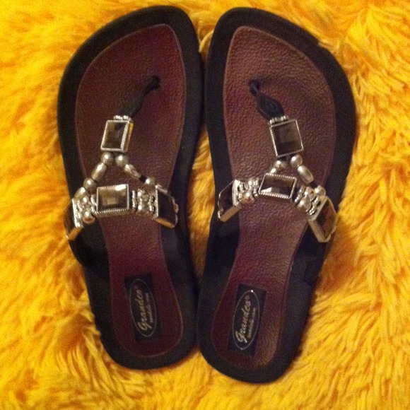 Flip flops with jewels