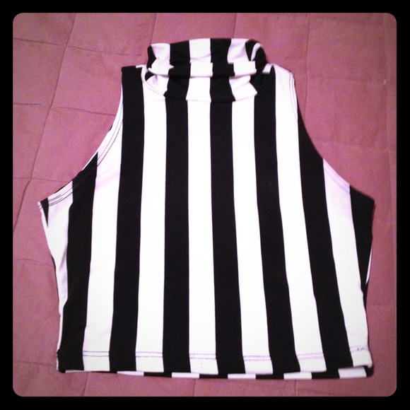 Striped cropped top