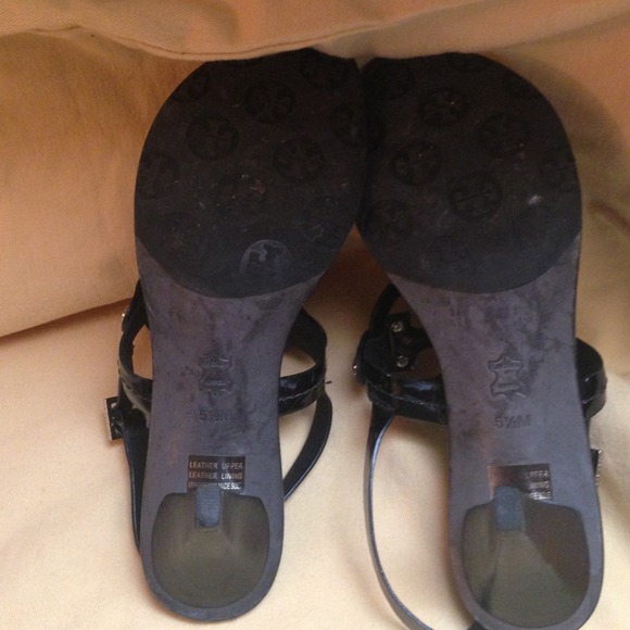 Sandals - Picture 4 of 4