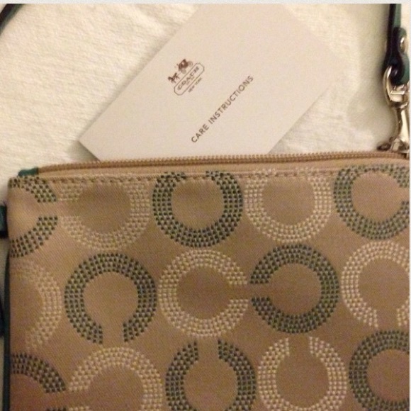 🎉HP 6/14🎉NWT Coach Ashley Dot Optic - Picture 3 of 3