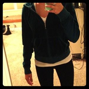 PRICE REDUCED: Teal juicy couture zip up hoodie