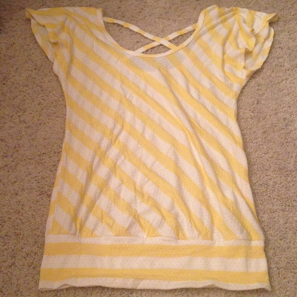 **Reduced**. Cute yellow & white stripes shirt