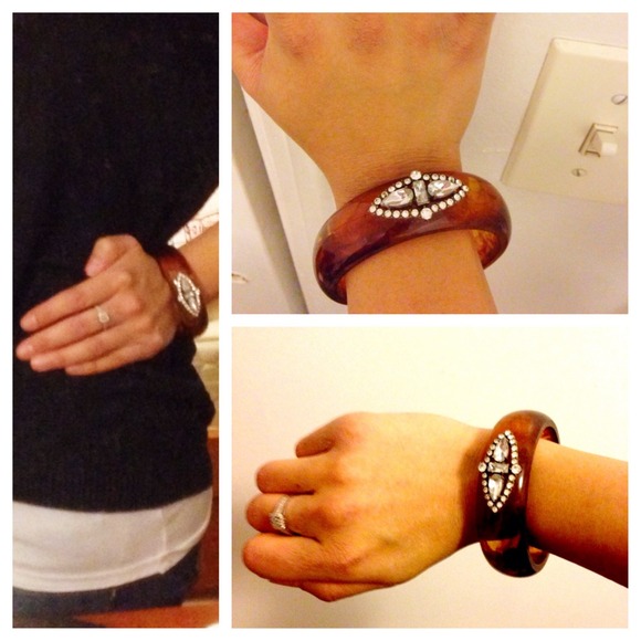 🚫HOLD Tarakylen🚫 🎉HP!🎉 Lulu Frost bangle - Picture 4 of 4