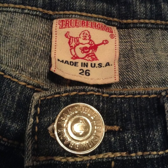 Authentic True Religion Denim shorts - Picture 3 of 4