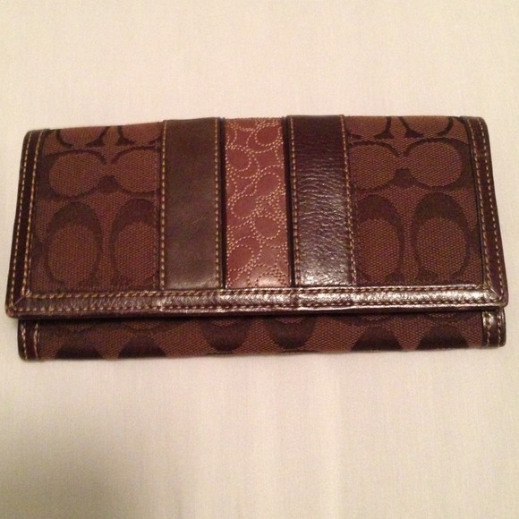 Authentic Coach Wallet