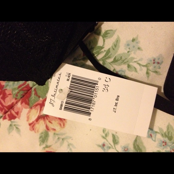 Traded in bundle! - Picture 2 of 4