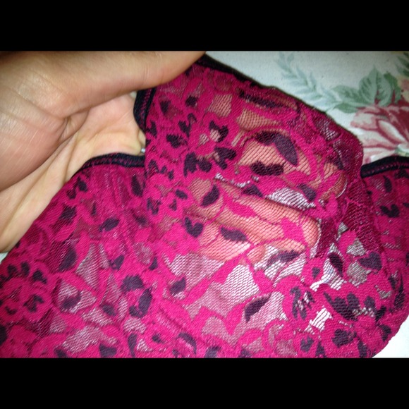 DKNY lace  sexy red see thru bra TRADED - Picture 2 of 4