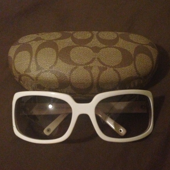 Very cute Coach sunglasses