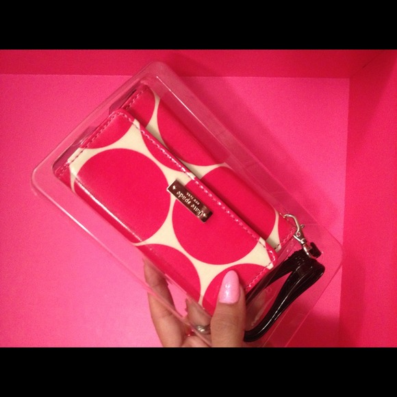 Kate Spade Wristlet 💕