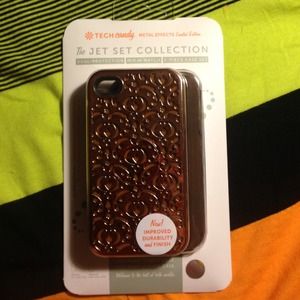 The jet set collection iPhone 4 case set.