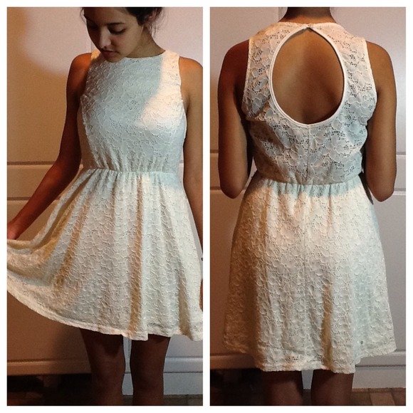 White lace dress!