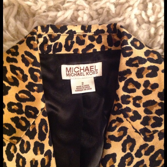 🌟HOST PICK 9/7🌟💯% Authentic Michael KORS Blazer - Picture 4 of 4