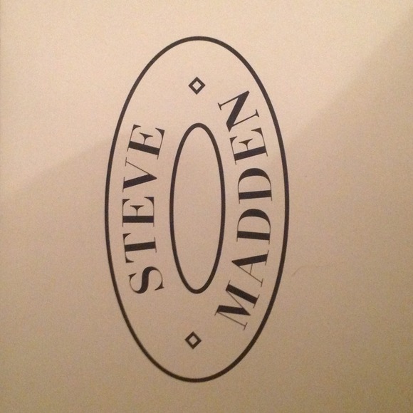 Steve Madden shoes - Picture 3 of 4