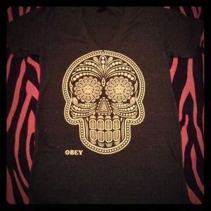 Glow in the dark skull candy  obey shirt