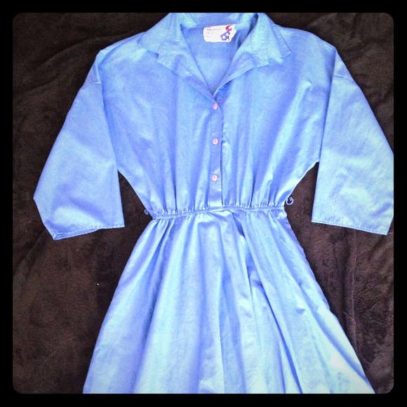 Vintage blue dress with light pink buttons - Picture 1 of 1