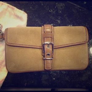 ✨REDUCED!!!✨💯 Authentic COACH wrislet