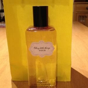 Sexy little things noir