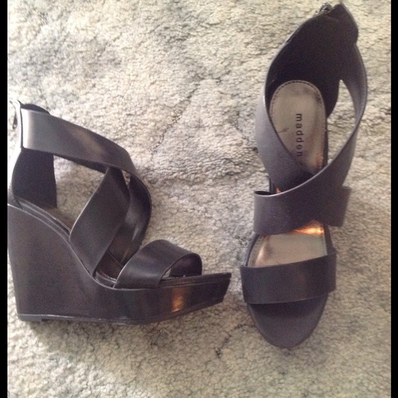 Madden Girl, size 8, black leather wedge sandals