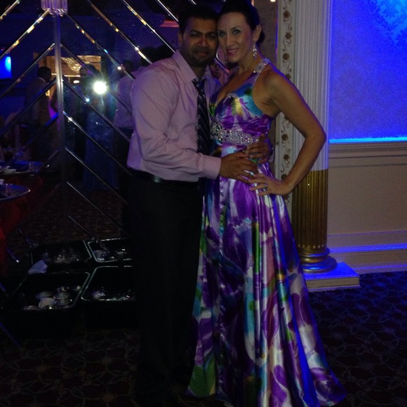 ❌SOLD❌🎉Host Pick 05/24/14 🎉Tony Bowls Gown - Picture 3 of 4