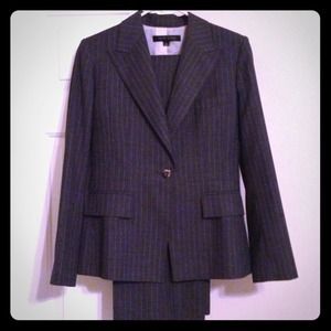 💄Gray pinstripe suit