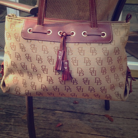 ⭐REDUCED⭐DOONEY AND BOURKE - Picture 1 of 4