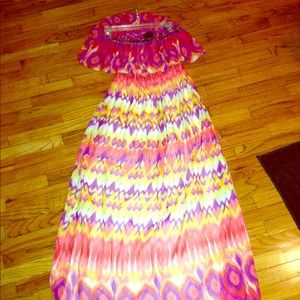Cute long dress 2Bebe