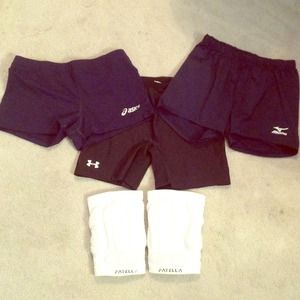 Bundle for @nireadin! Knee pads and spandex