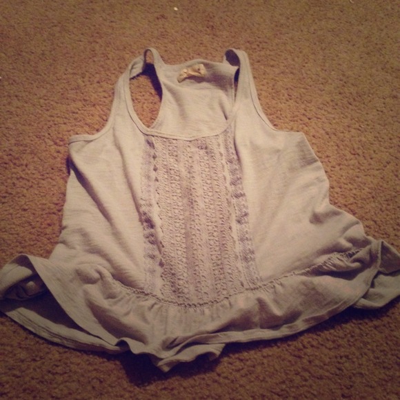 Grey hollister crop top ❤️