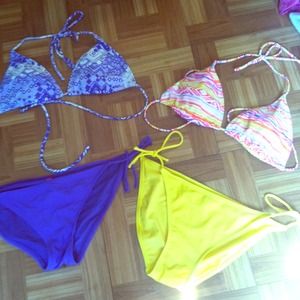 Bundle offer! Bikinis👙